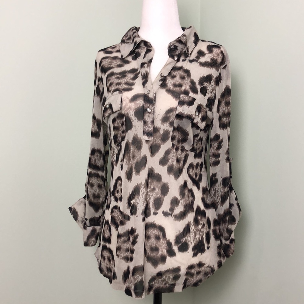 🤍 Custom 🤍 Blouse Leopard Print Cuffs Henley Collar Patch Pockets